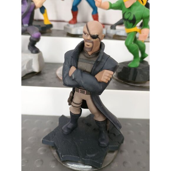 Marvel Superhero Figurine Set - Includes Captain America Black Widow Hawkeye Nic - Picture 9 of 11